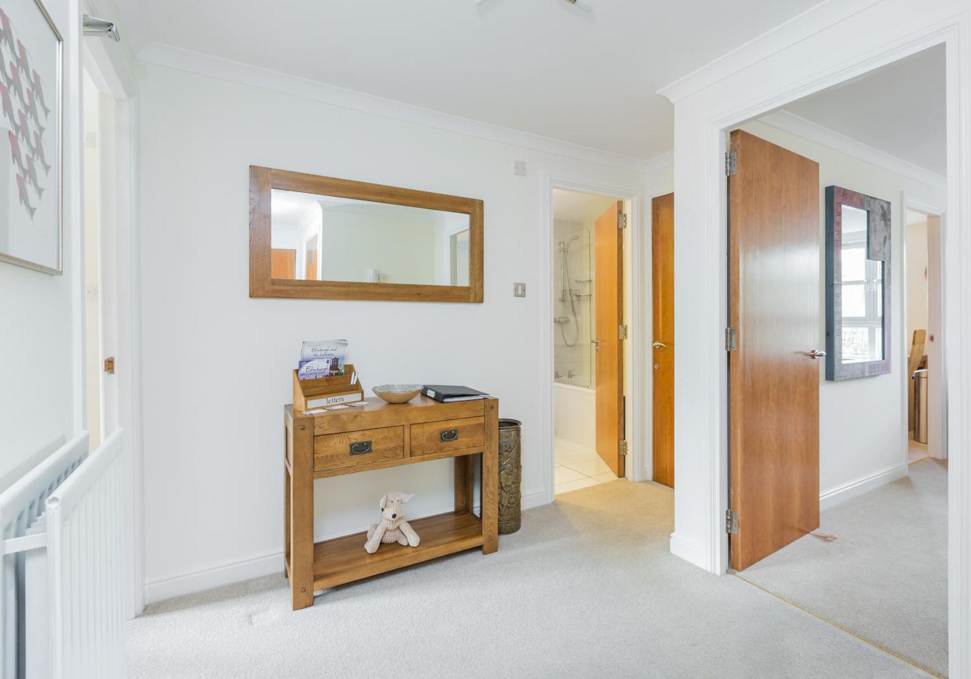 Old Tolbooth Wynd - 388 Apartment เอดินบะระ ภายนอก รูปภาพ